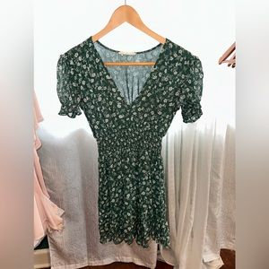 FLOWERY GEEEN DRESS
